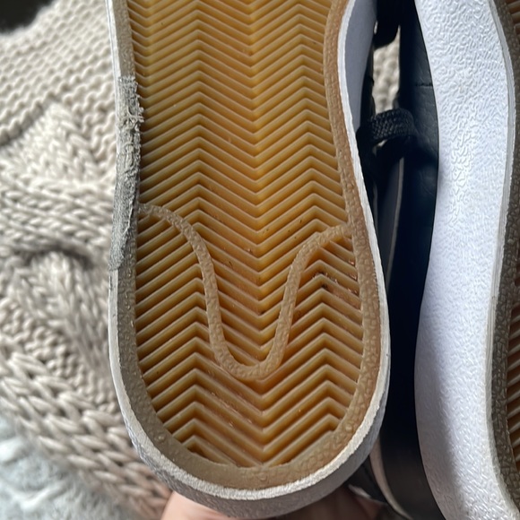 Nike Blazers Black/White 7y or Women’s 8.5 - Picture 6 of 8